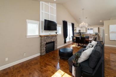 62721 Larkview Rd_0006 copy