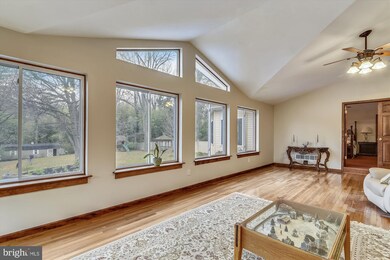 7526 Cherry Tree Dr, Fulton, MD 20759 - photo 6