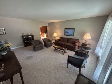 4032 Roselawn Ave, Columbus, IN 47203 - photo 5