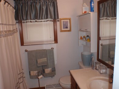 215 Hotel St, Brooklyn, WI 53521 - photo 7