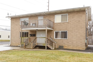 1621 Lincoln Way E