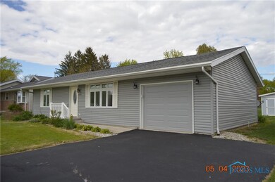 2009 N Blanchard St, Findlay, OH 45840 - photo 3