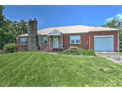 902 Milligan Hwy, Johnson City, TN 37601 - photo 2
