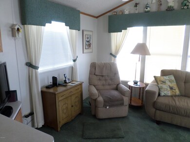 LIVING AREA RECLINER
