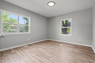 301 E Fair St, Independence, MO 64055 - photo 7