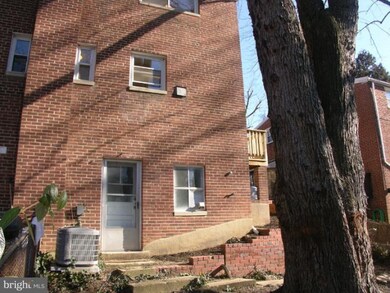 202 E Taylor Run Pkwy, Alexandria, VA 22314 - photo 4