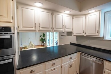 7 Foxglove Ln, Amherst, MA 01002 - photo 4