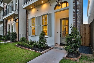 715 E 10th St, Houston, TX 77008 - photo 3