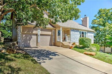 202 SW 25th St, Oak Grove, MO 64075 - photo 3