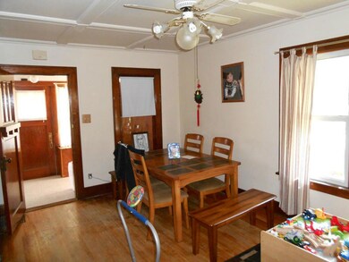 Dining Room<|><|>