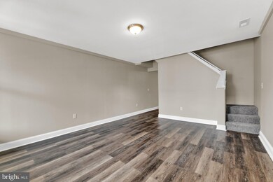 427 S Augusta Ave, Baltimore, MD 21229 - photo 5