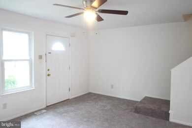 10 Cobber Ln, Baltimore, MD 21229 - photo 3