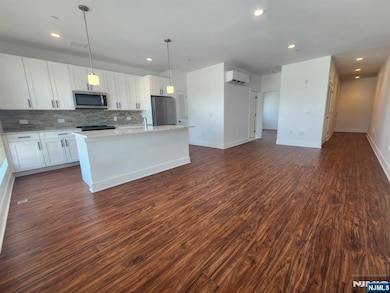 77 Ridge Rd unit 306, North Arlington, NJ 07031 - photo 5