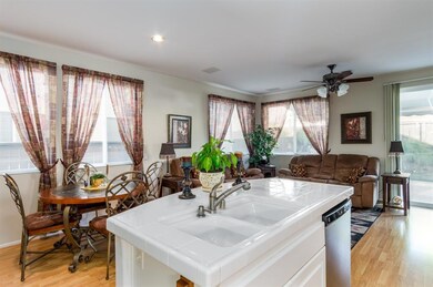 29616 Gracilior Dr, Escondido, CA 92026 - photo 5