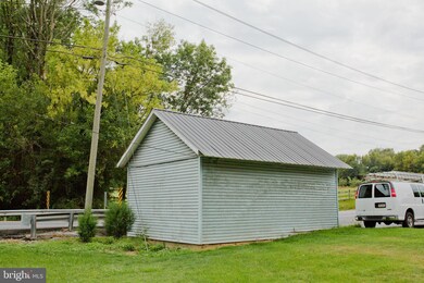 940 Lampeter Rd, Lancaster, PA 17602 - photo 5