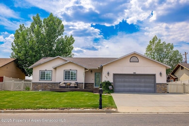 286 Bilsing St, Craig, CO 81625 - photo 2