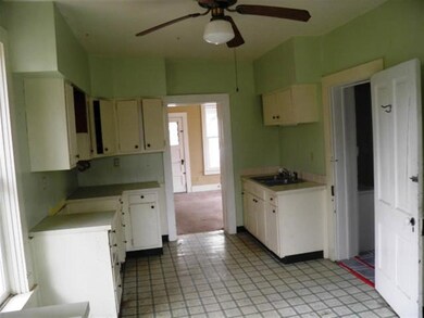 1128 Bridge Ave, Davenport, IA 52803 - photo 5