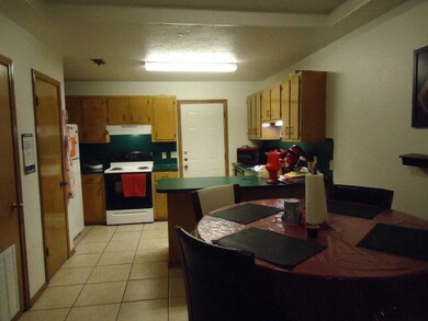 Kitchen/Dining