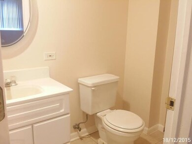 18120 Charlemagne Ave, Hazel Crest, IL 60429 - photo 4