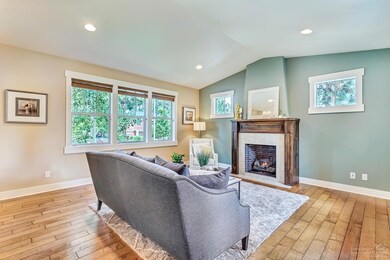 2555 NW Crossing Dr, Bend, OR 97701 - photo 7