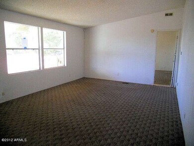 023-322673 - living room