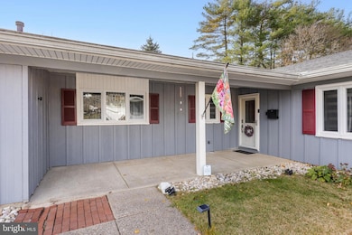 79 Tiffany Ln, Willingboro, NJ 08046 - photo 3