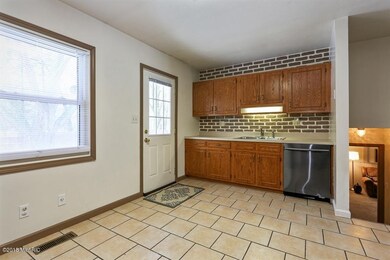 9516 Pine St, Bridgman, MI 49106 - photo 2