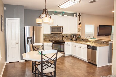 12227 Malkin Place, San Antonio, TX 78254 - photo 4