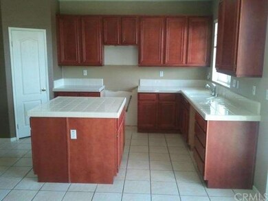 31047 Huntsman Ct, Winchester, CA 92596 - photo 2