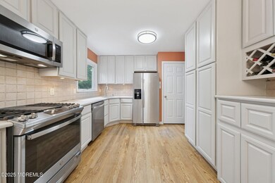 18 Jumping Brook Dr, Neptune, NJ 07753 - photo 7