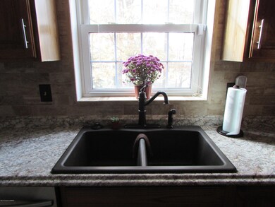 28 Park Ln N, Mountain Top, PA 18707 - photo 5