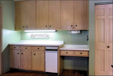 1330 Monona Ave, Aurora, IL 60506 - photo 2