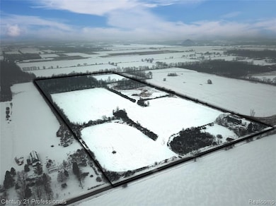 16390 Dryden Rd, Allenton, MI 48002 - photo 2