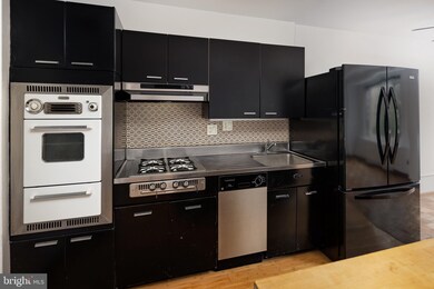 The Potomac Plaza Co-op unit 402, Washington, DC 20037 - photo 6