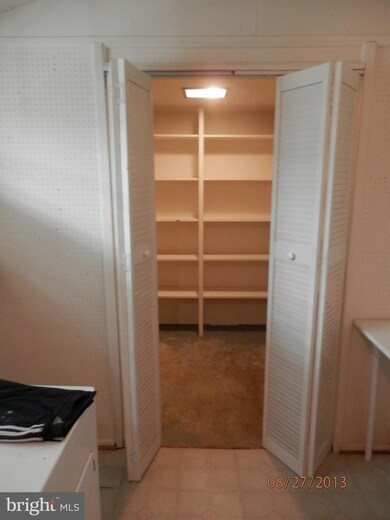 3904 Wakefield Ln, Bowie, MD 20715 - photo 7