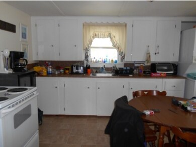 Unit 2  Livingroom