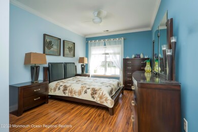 _DSC8705.jpg bedroom 2