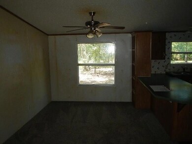 Kitchen Dining Area