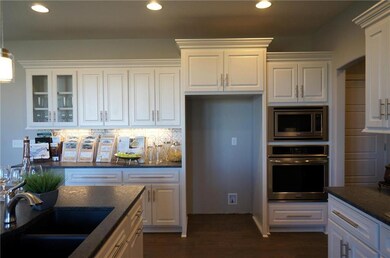 1828 SW Blackstone Place, Lee's Summit, MO 64082 - photo 7