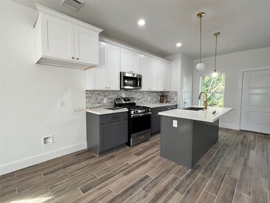 1047 Marcolin St unit AB, Houston, TX 77088 - photo 4