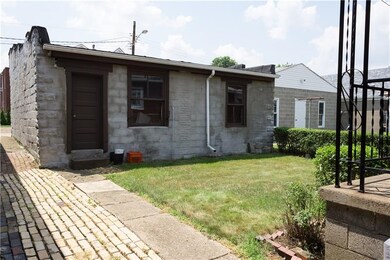 317 Sycamore St, Vandergrift, PA 15690 - photo 5