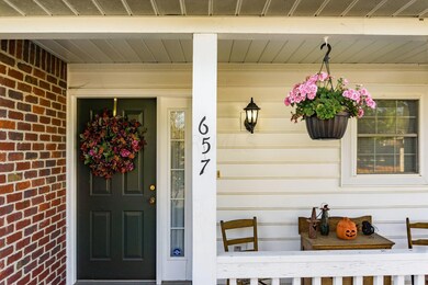 [049] 657 Concord Village Cir, Johnstown