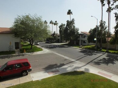 808 E Lawrence Ln unit 205, Phoenix, AZ 85020 - photo 4