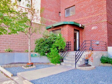 64 Foster St unit 405, Peabody, MA 01960 - photo 2