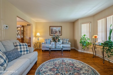 03_12AaronsWay_1_LivingRoom_HiRes