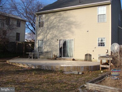 16846 Francis West Ln, Dumfries, VA 22026 - photo 2