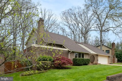 10512 Arrowood St, Fairfax, VA 22032 - photo 3