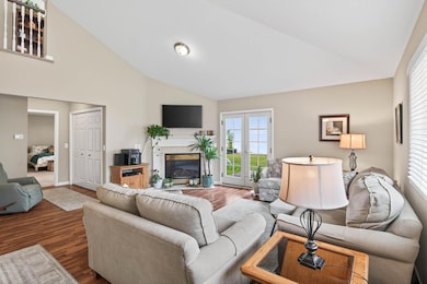 2905 Devonshire Cir, Woodbury, MN 55125 - photo 3