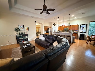 1923 Harbor View Cir, Weston, FL 33327 - photo 4