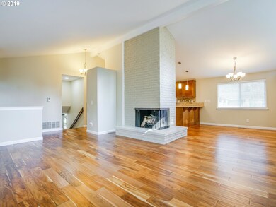 3751 Cedaroak Dr, West Linn, OR 97068 - photo 5